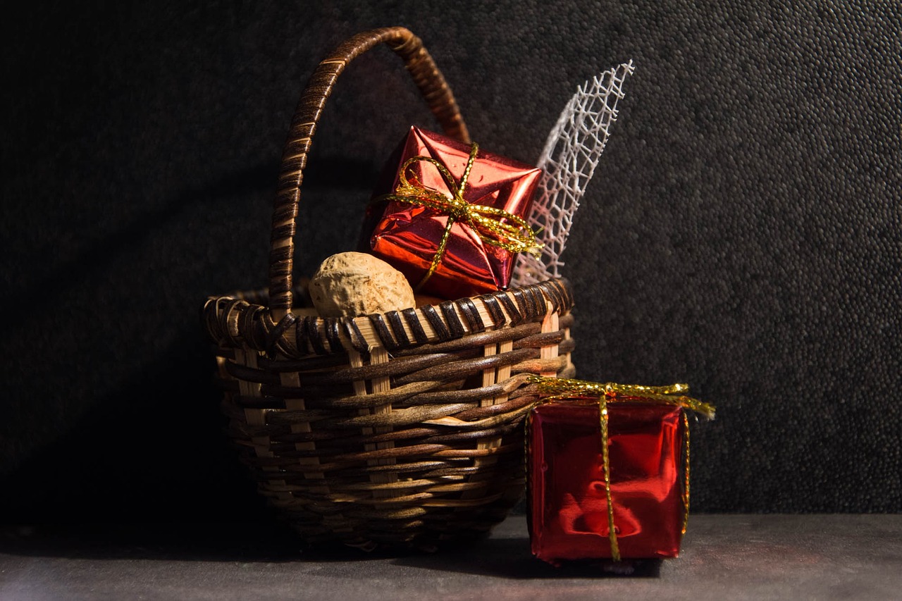 Gift-Baskets and Their Colors